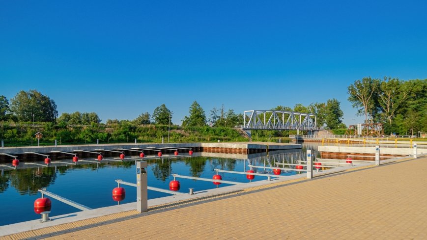 Port Nad Pisą - zdjęcie 1