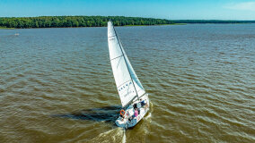 Szkoła Żeglarstwa Jeziorak Yacht Club - zdjęcie 9