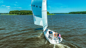 Szkoła Żeglarstwa Jeziorak Yacht Club - zdjęcie 5