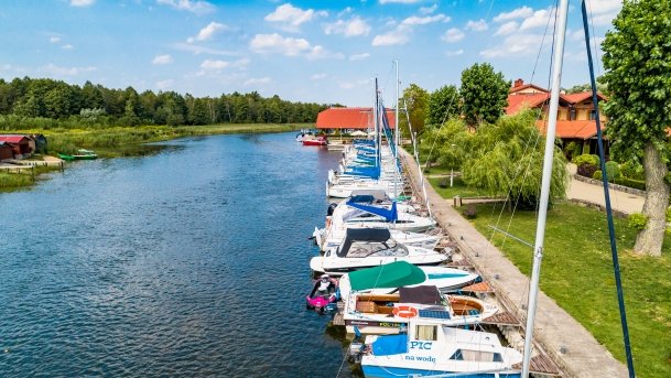 Przystań Jachtowa Hotel Roś - zdjęcie 1